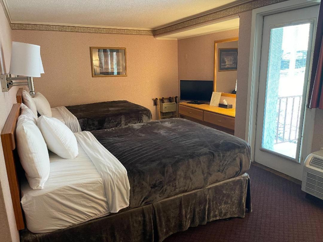 Zoders Inn And Suites Gatlinburg Ngoại thất bức ảnh