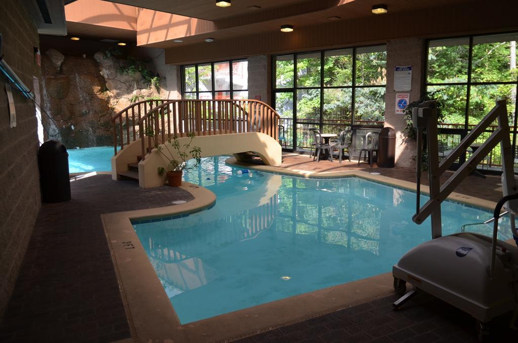 Zoders Inn And Suites Gatlinburg Ngoại thất bức ảnh