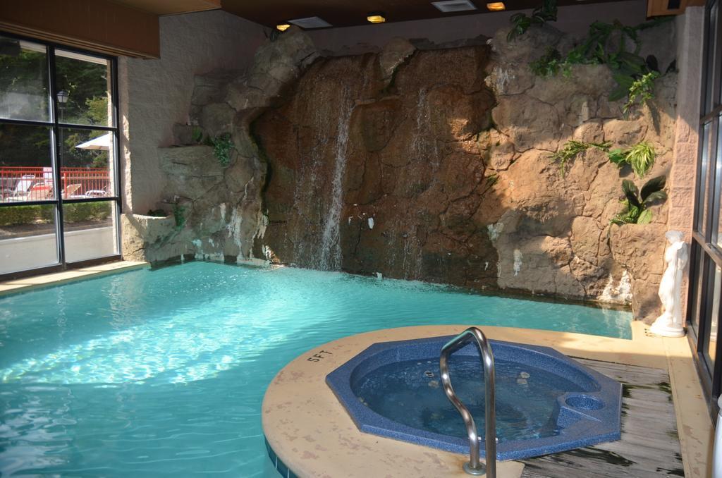 Zoders Inn And Suites Gatlinburg Ngoại thất bức ảnh