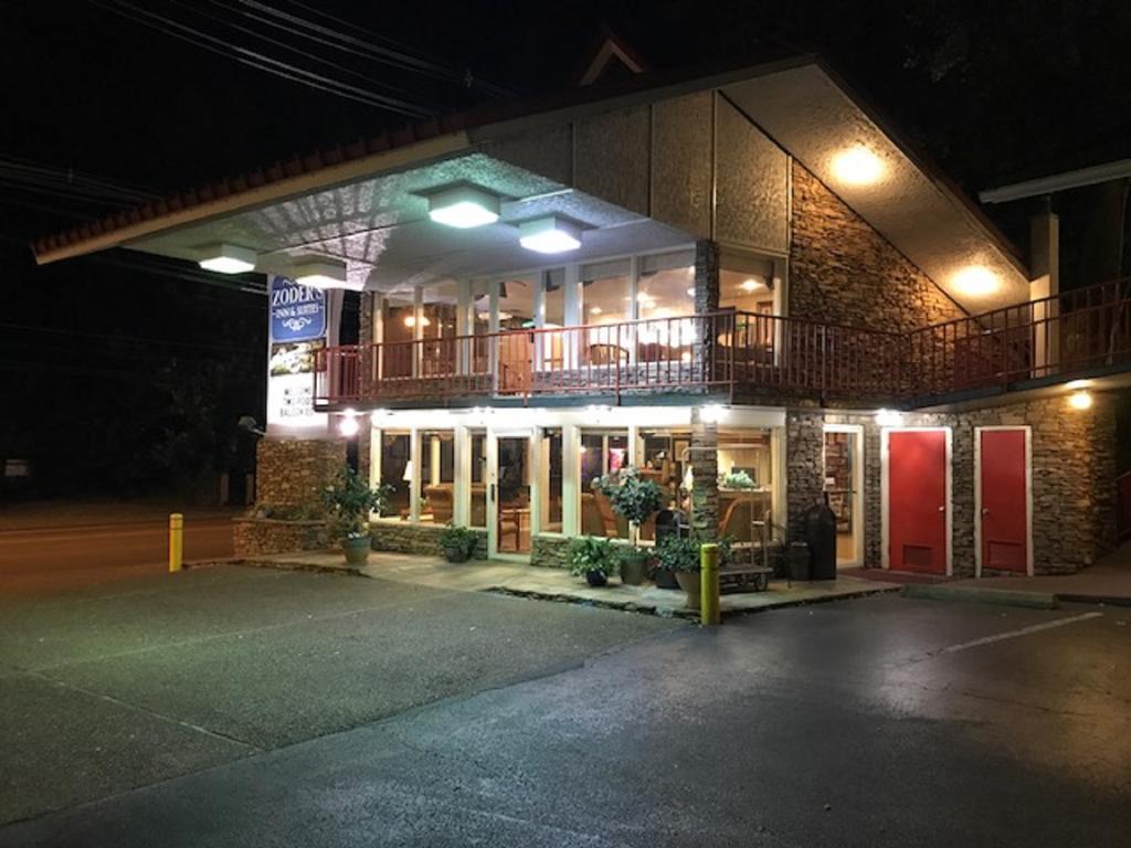 Zoders Inn And Suites Gatlinburg Ngoại thất bức ảnh